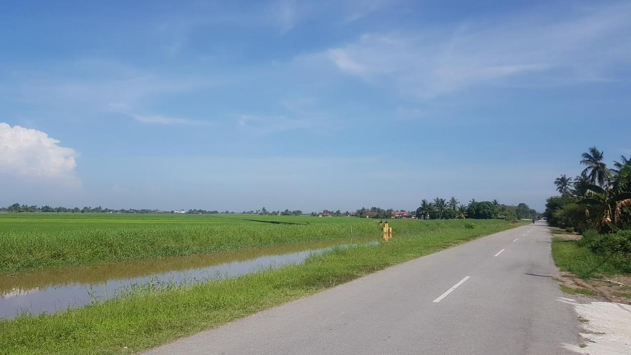Room/homestay Nazadja * Sungai Besar